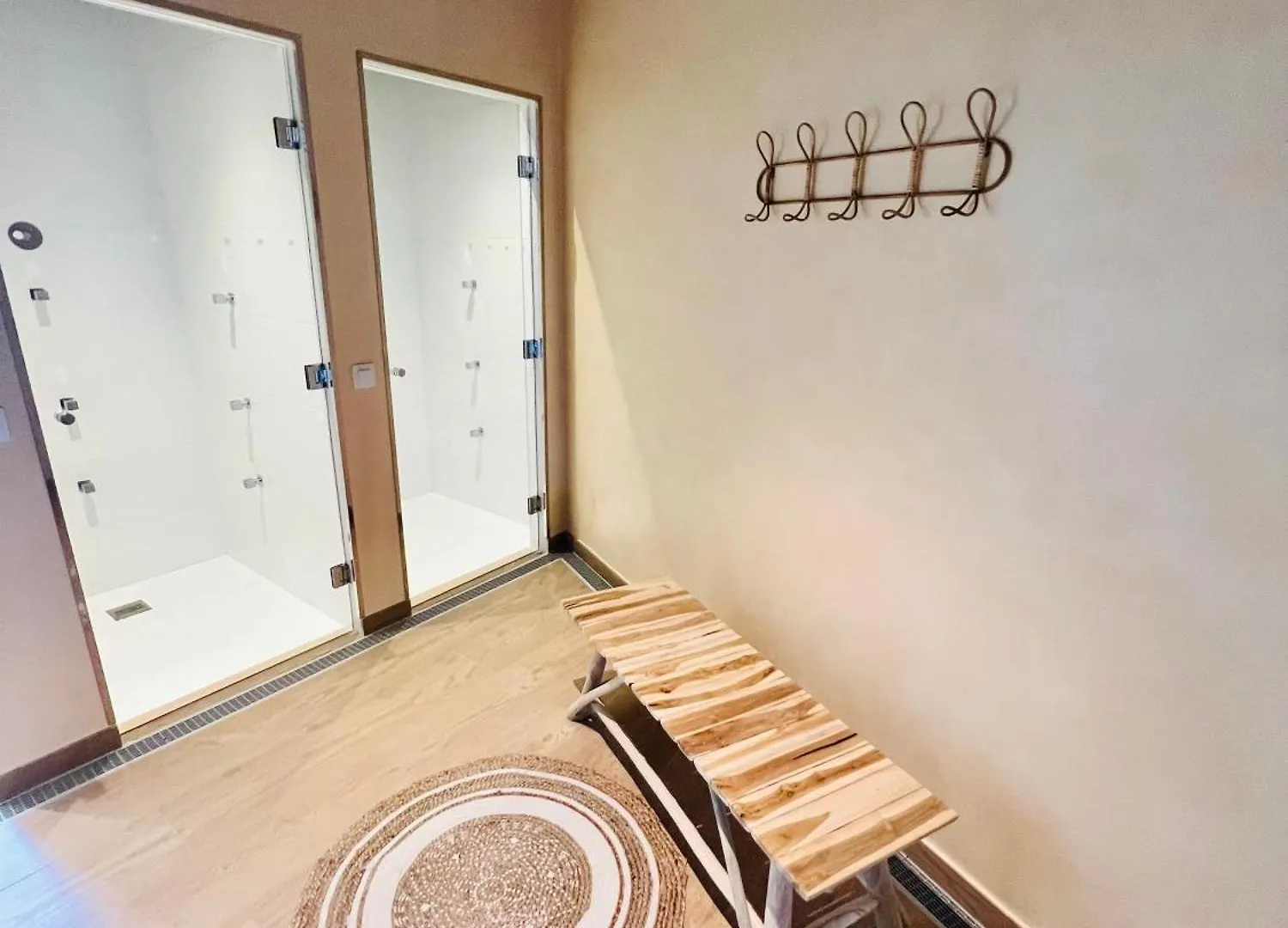 Logement Moderne Et Cosy Avec Piscine, Jacuzzi, Salle De Sport Et Billard Estepona Apartamento